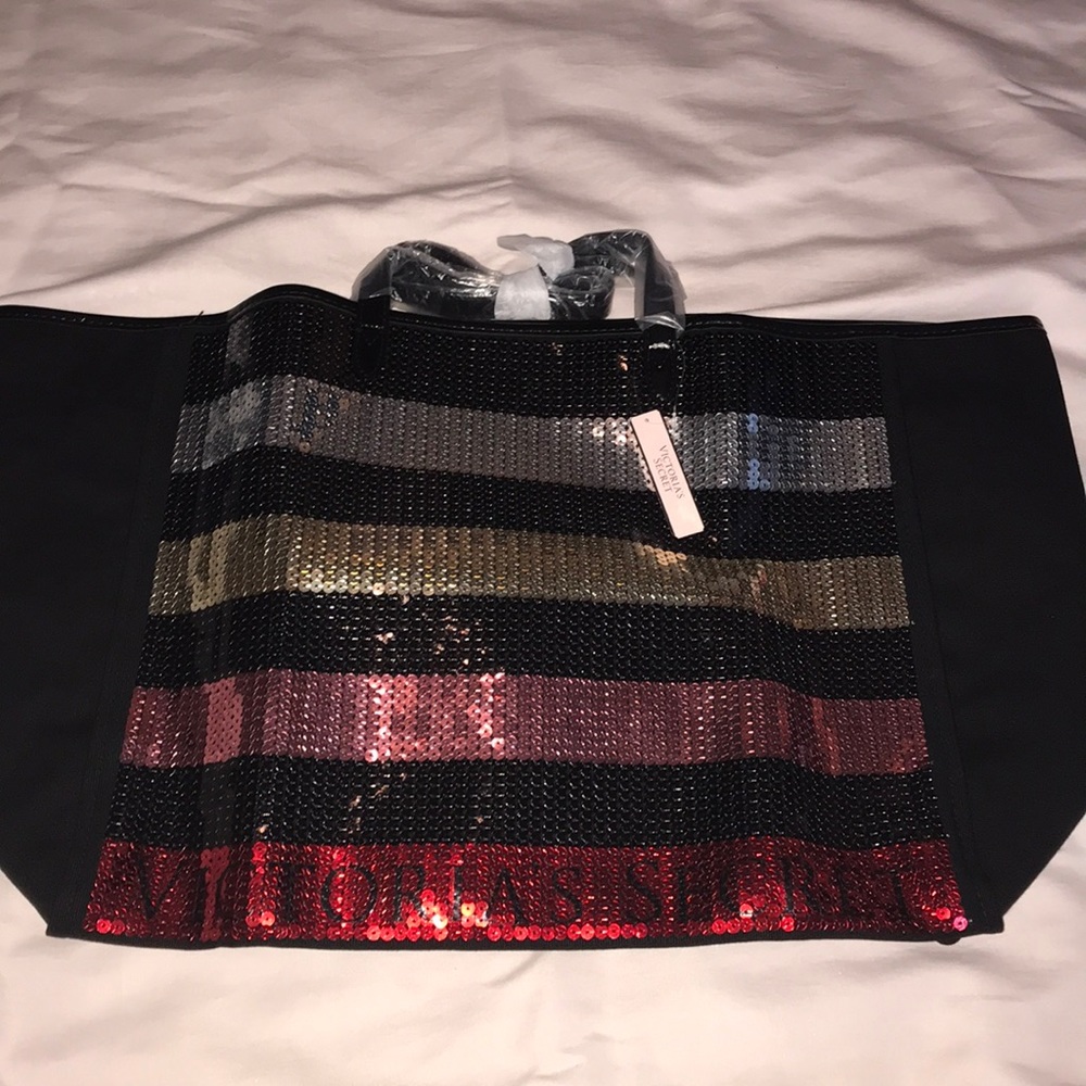 Victoria’s Secret tote